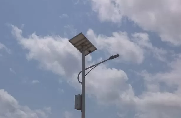 לפצל אורות רחוב סולאריים